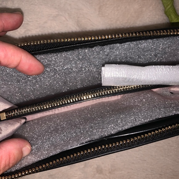 Kate Spade ✨NWTs✨sylvia slim continental wallet - Picture 9 of 16